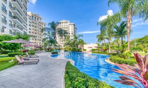 Der Swimmingpool an oder in der Nähe von Jaco Bay 4903 Three bdrm Suite Spectacular Views Pool