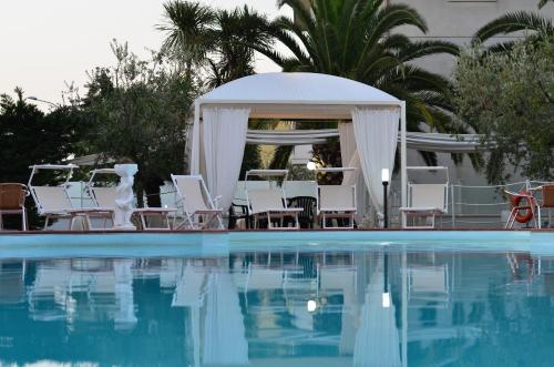 Hotel Parco degli Ulivi tesisinde veya buraya yakın yüzme havuzu