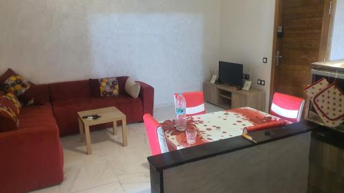 Appartement lala fatima tesisinde bir oturma alanı