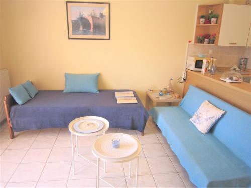 Sweet Home Lena Feel like home