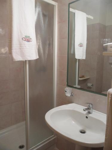 Gallery image of Hotel Parco degli Ulivi in Scerne