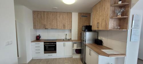 Szépkilátás Apartman Balatonfőkajár 8164 Balatonfőkajár, 57 Petőfi Sándor utca kép - 3