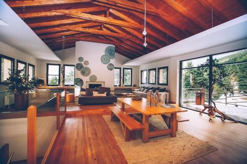 Ruang duduk di Natura Hotel Vytina