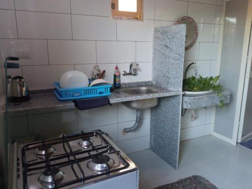 Kuchyň nebo kuchyňský kout v ubytování Haven Hideaway - Biet Moussa - بيت موسي
