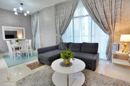 Posezení v ubytování Dubai marina , Success Luxury apartments, near JBR beach and metro station-daily free housekeeping included