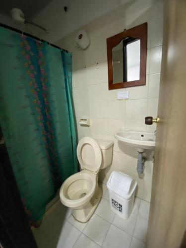Um banheiro em Apartamento guatape