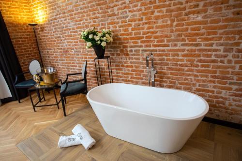 Un baño de HOTEL TEATR