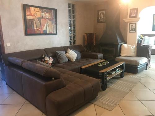 Photo de la galerie de l'établissement Villa Le Riad 4 chambres et piscine, à Saint-Maximin-la-Sainte-Baume