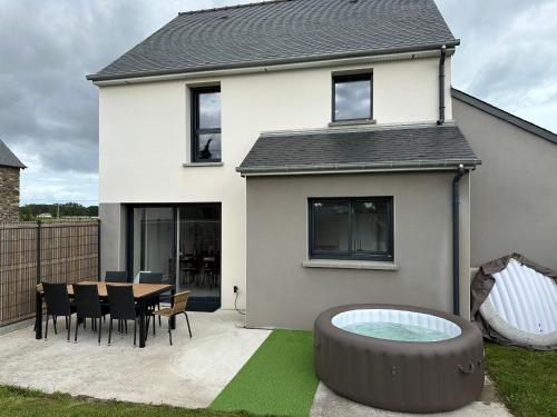 Maison avec Jacuzzi 1-8 pers à 10 mn de st Malo