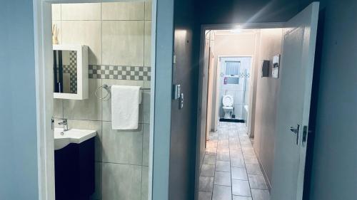 Ένα μπάνιο στο Kuhle's Guest House