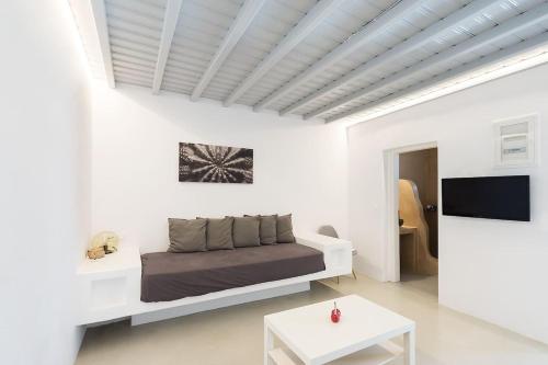 Pulse Mykonos Town Suites