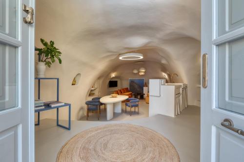Kore Cave House by Oias Local Cave Houses