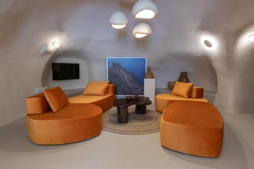 Kore Cave House by Oias Local Cave Houses
