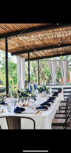 Restaurace v ubytování Serene Place Guest House & Conference Venue AFFORDABLE LUXURY WITH BACKUP POWER
