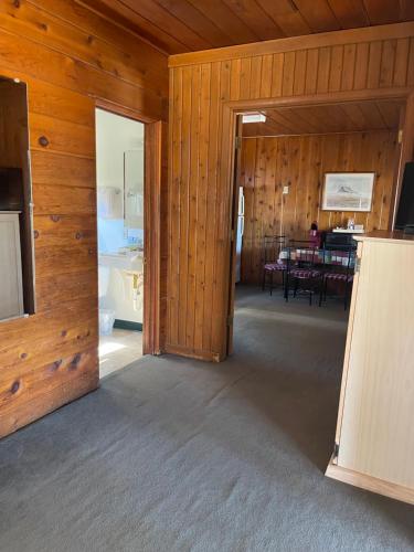 Kootenai Valley Motel – Photos 2