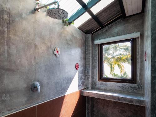 Koupelna v ubytování Am Samui Resort Taling Ngam