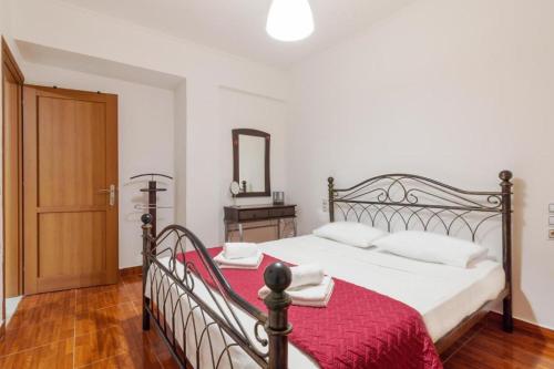 Cozy 2 bedroom apartment in Piraeus