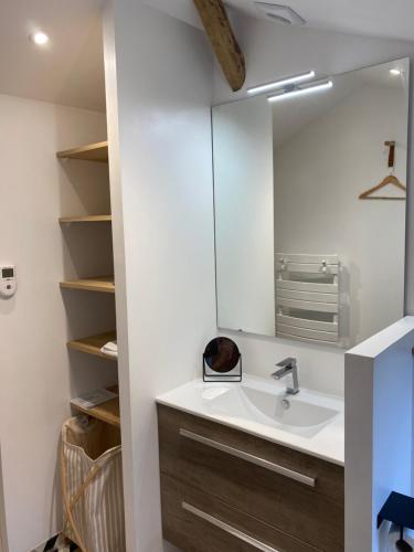 Fotografie z fotogalerie ubytování L'ATELIER 14 - Centre ville - Appartement entier- Neuf v destinaci Chartres