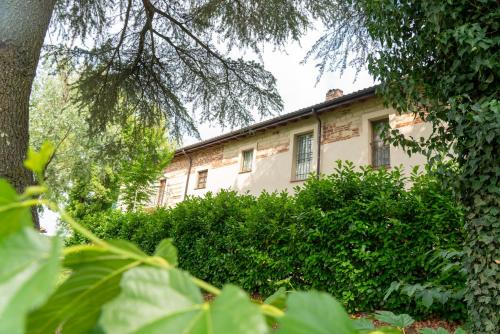 Κήπος έξω από το Cascina Baronina
