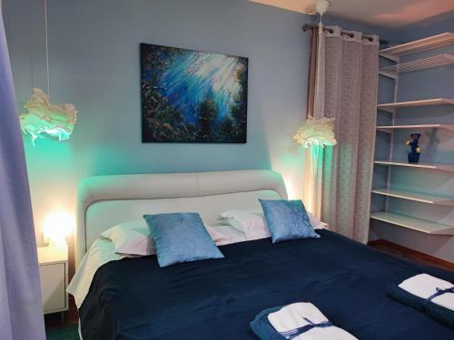 2 Bedroom Apartment Sleeps 4 -Free Parking -Garden