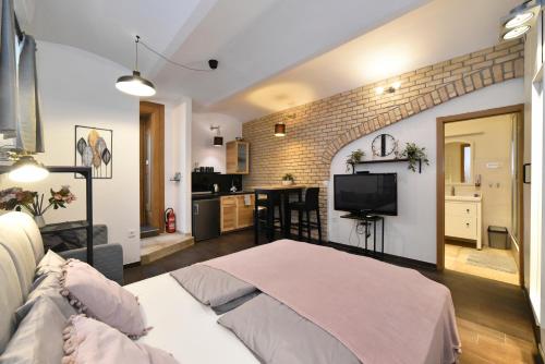 Manuela Varsavska Studio Apartments