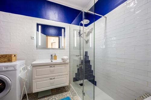 Kylpyhuone majoituspaikassa Alvor Modern Comfort