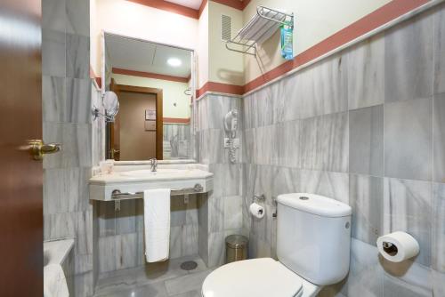 Un baño de Hotel Murillo