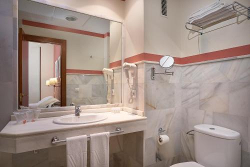 Un baño de Hotel Murillo