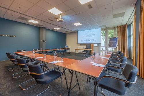 Zona business o sala conferenze di Amrâth Berghotel Amersfoort