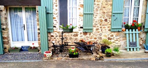 Photo de la galerie de l'établissement Le Chalet du Coin, à Videix
