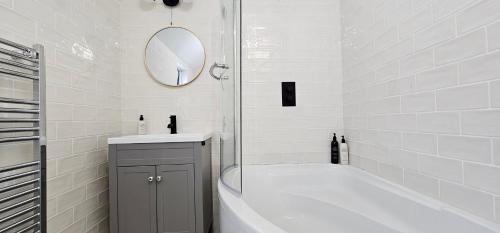 Habershon by Switchback Stays photo 14