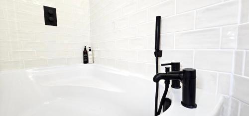 Habershon by Switchback Stays photo 30