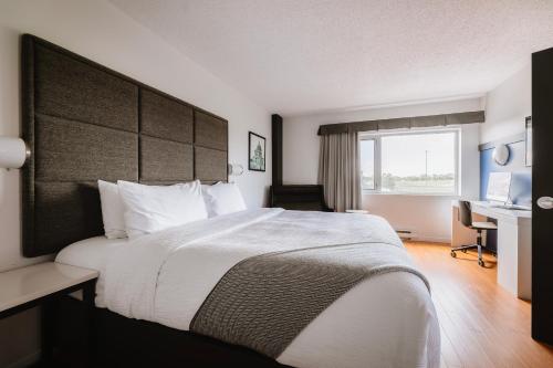 Le Dauphin Montréal-Longueuil Image
