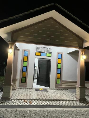 Facciata o entrata di Rumah Armand 3 Bedroom with Swimming Pool Pengkalan Balak Tg Bidara Masjid Tanah Melaka