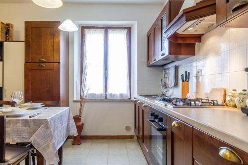 Η κουζίνα ή μικρή κουζίνα στο Casale Fattoria Benaris