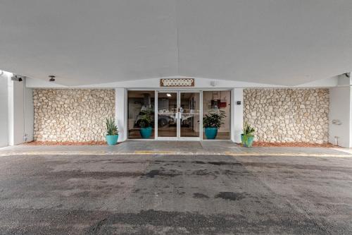 Gallery image of Sandpiper Tower 606 in Satellite Beach