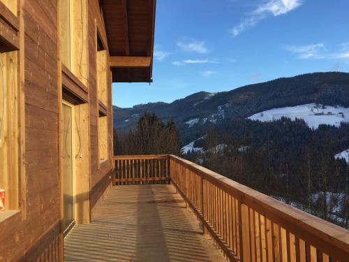 Soul Mountain Lodge tesisinde bir balkon veya teras