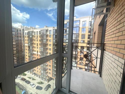 a view from the window of a building at Апартаменти Еліт, Центр, ЖК Яровиця, Паркомісце in Luts'k