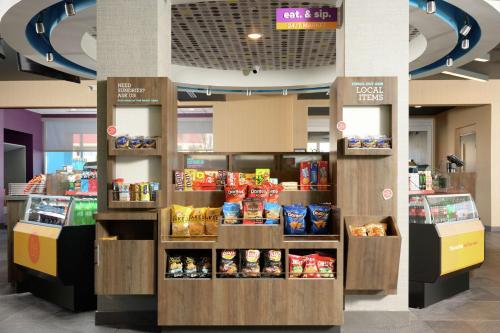 a grocery store with a display of food at Tru By Hilton Chattanooga Hamilton Place, Tn in Chattanooga