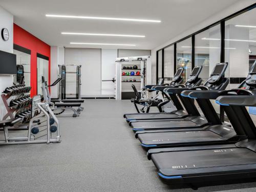 Home2 Suites By Hilton Chicago McCormick Place Image