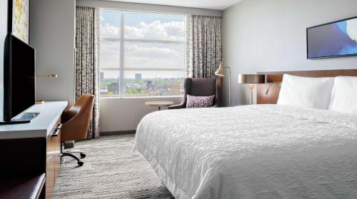 Hilton Garden Inn Chicago McCormick Place Image