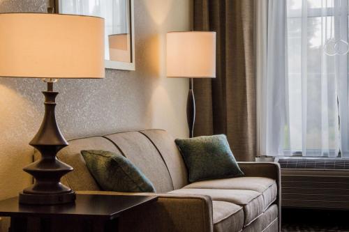 Area soggiorno di Homewood Suites by Hilton Charlotte Ballantyne, NC