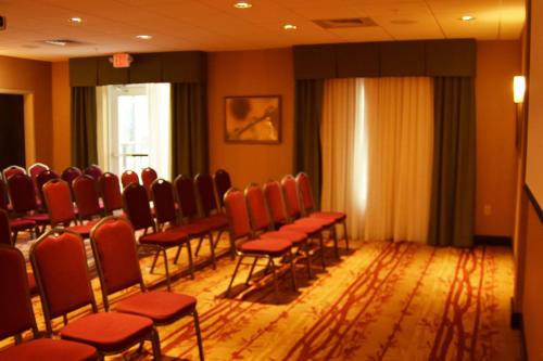 Area soggiorno di Homewood Suites by Hilton Charlotte Ballantyne, NC
