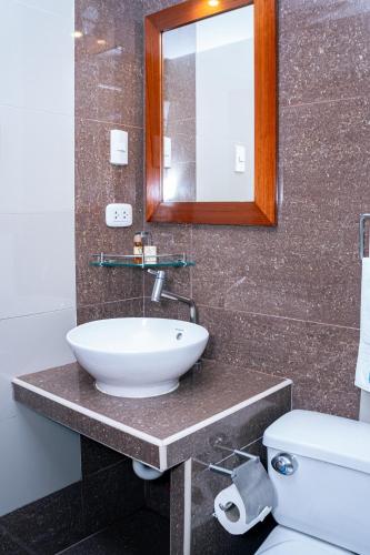Koupelna v ubytování Casablanca Hotel