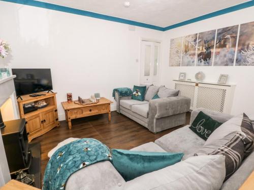 5 Woodside Avenue – Photos 2