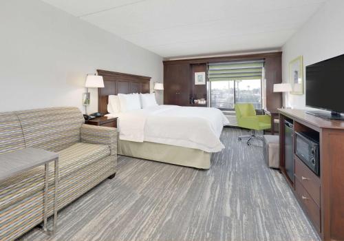 Télévision ou salle de divertissement dans l'établissement Hampton Inn Los Angeles/Carson
