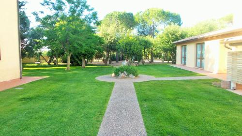 Ein Garten an der Unterkunft Podere Conte Gherardo
