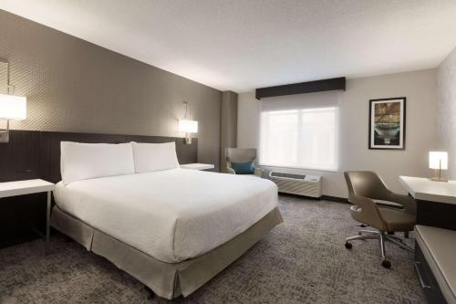 Hilton Garden Inn Washington DC Downtown Image