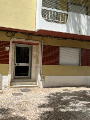 CENTER HOUSE
