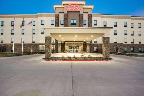 a rendering of the front of a hotel at Hampton Inn & Suites Dallas/Ft. Worth Airport South in Euless